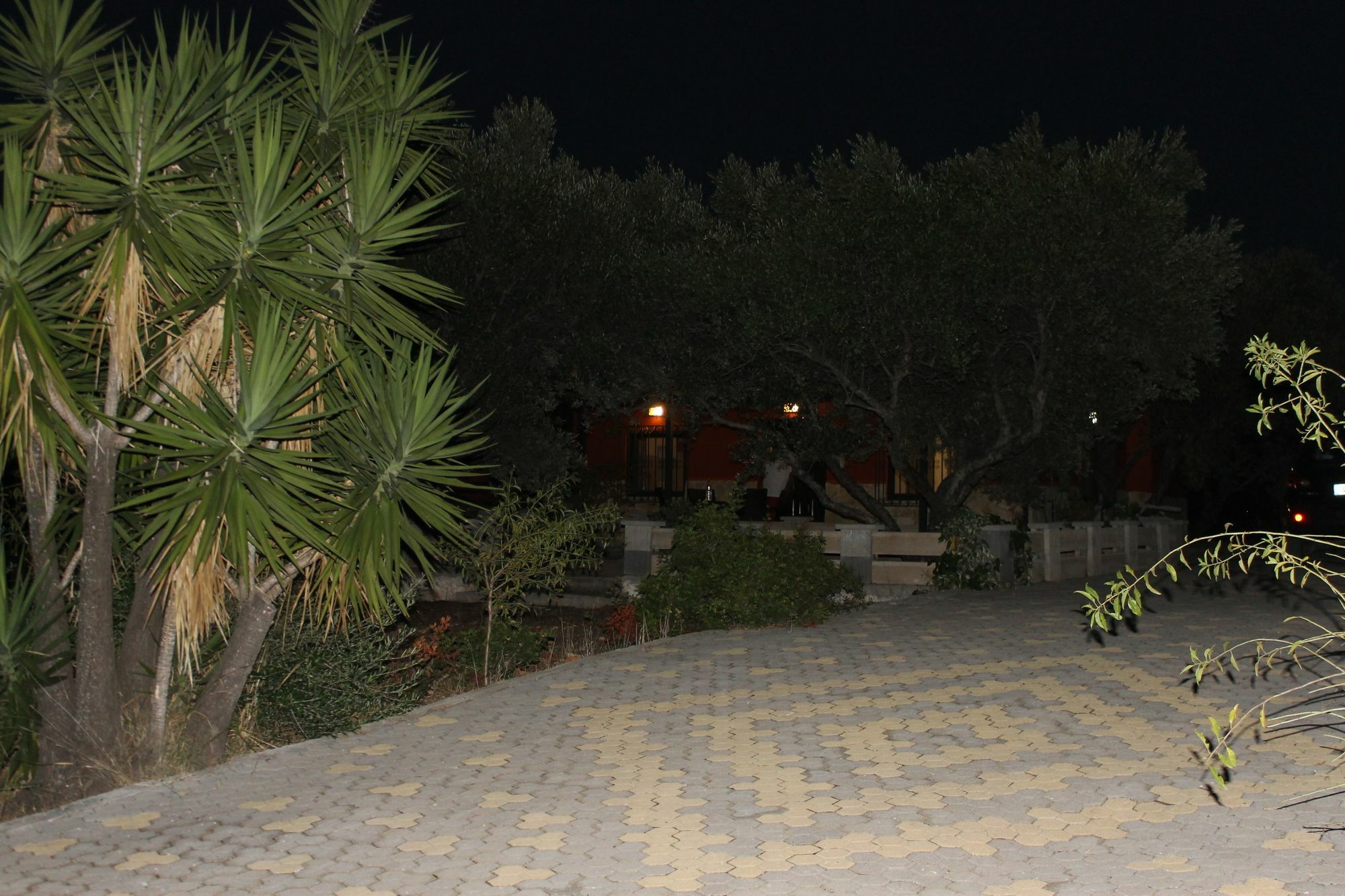 Katy'S Place Kalathas Exterior foto